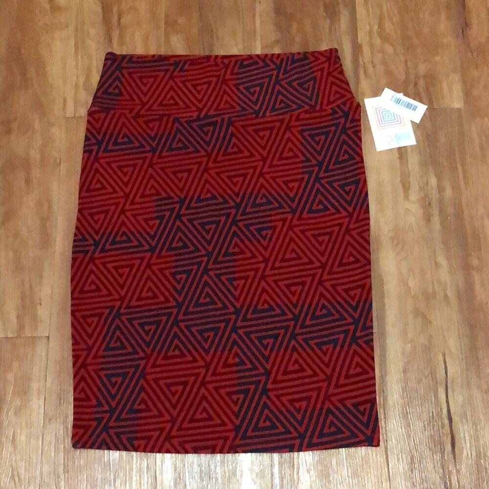 LuLaRoe Cassie Geometric Triangle Pencil Skirt Size Medium